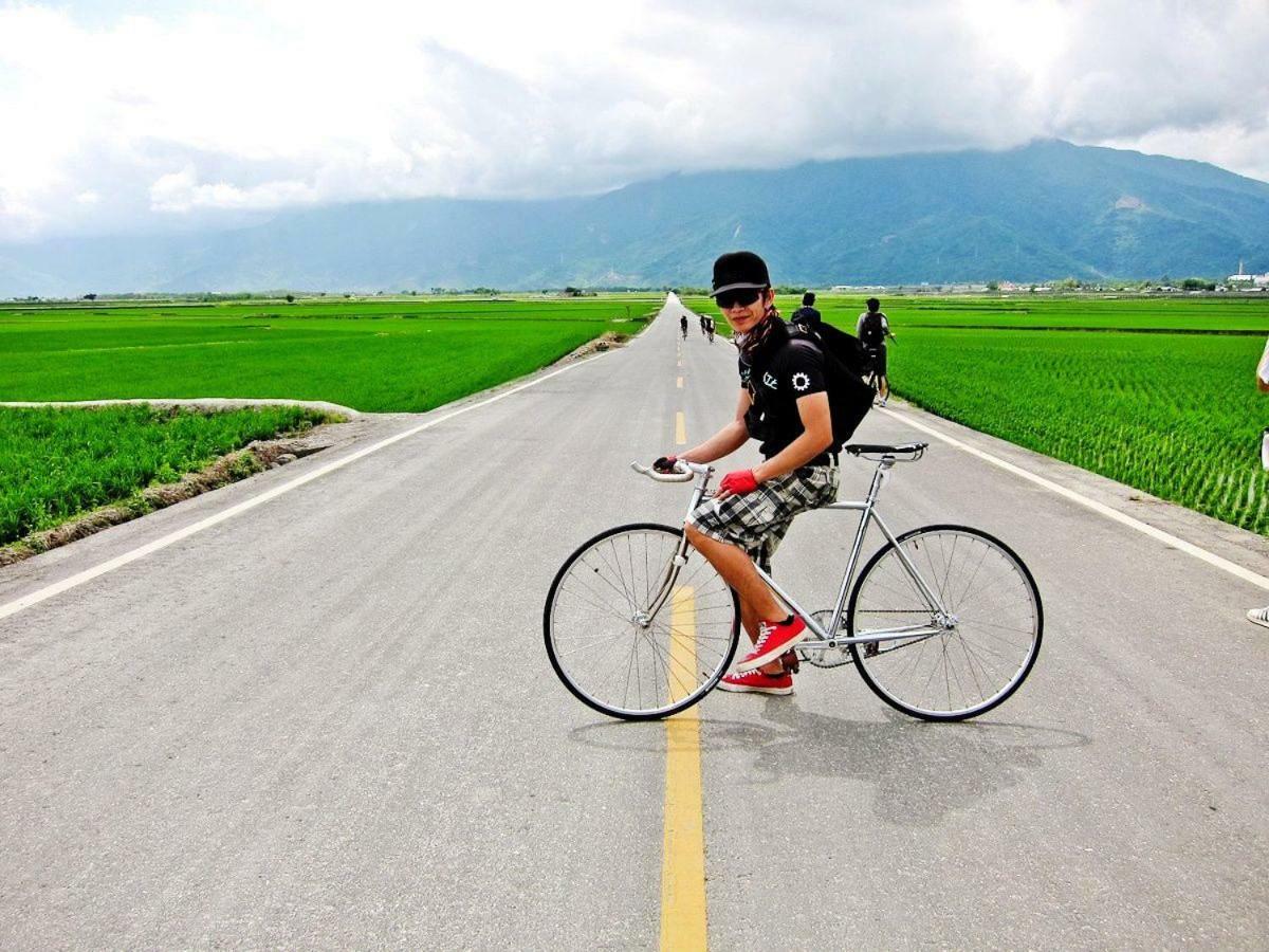 Cong Sen Backpackers Hostel Taitung Luaran gambar
