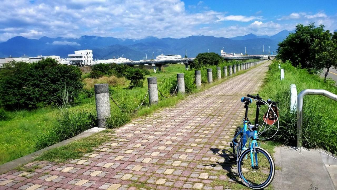 Cong Sen Backpackers Hostel Taitung Luaran gambar